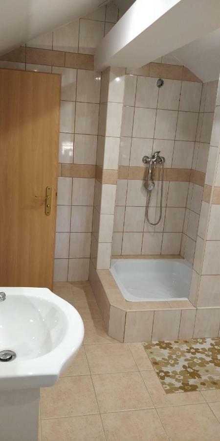 Noclegi U Anny Boleslawiec  Εξωτερικό φωτογραφία